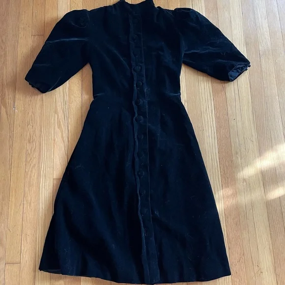 30s Vintage Black Silk Velvet Dress w Puff Shoulders - Picture 6 of 10
